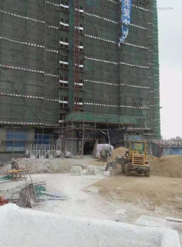 電纜橋架進(jìn)場(chǎng)茂名匯龍御景花園2